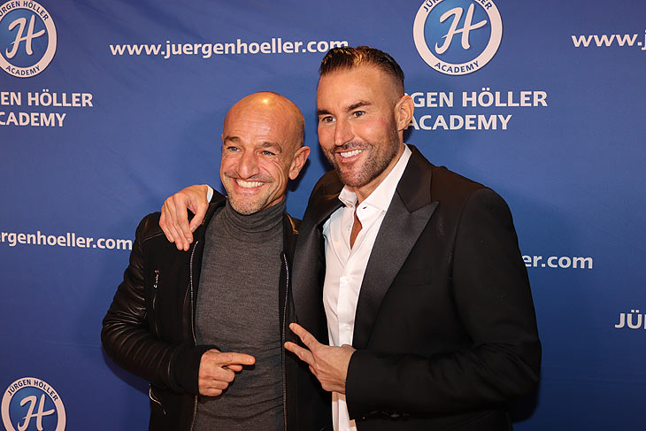 Peyman Amin, Philip Plein bei den Power-Days in der Olympiahalle in München am 4.12.2022 (©foto.Martin Schmitz(